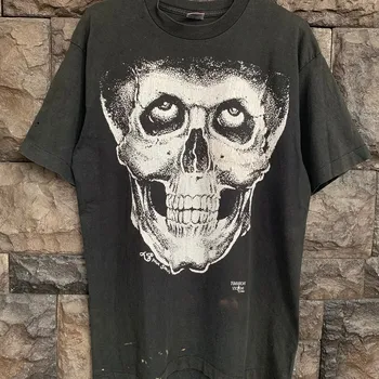 Реколта тениска с черепа на жертвата модата на 90-те Пол Sonju